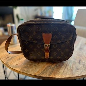 Authentic Louis Vuitton Jeune Fille GM cross body